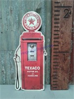 Texaco gas pump tin sign