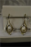 Sterling Calla Lily FW Pearl Earrings 1.25"