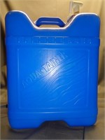 7 Gallon Aqua-Tainer Container