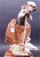 Lladro figurine titled "Harvest Helpers"