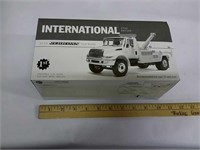 International 4400 Series Tow Truck with Jerr-Dan