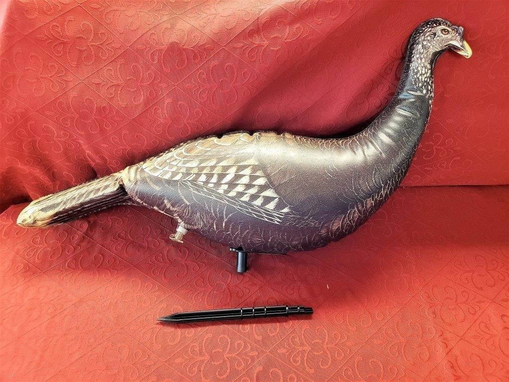 3 Decoys FREE SHIPPING Sceery Turkey Inflatable Decoys Flock - New In Box 