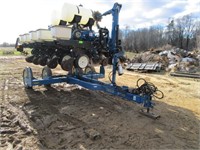 Kinze 3500 12-Row Liquid Fertilizer Planter