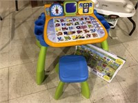 CHILDRENS LEARNING TABLE