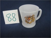 VINTAGE FIRE-KING "PUT A TIGER IN YOUR TANK" MUG