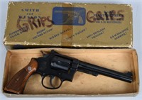 SMITH & WESSON K-22 MASTERPIECE .22LR, BOXED