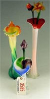 (3) art glass vases graduated in size with