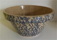 Blue spongeware 10” mixing bowl
