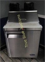 COMMERCIAL REFRIGERATED SANDWICH TABLE