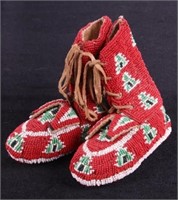 Lakota Sioux Fully Beaded Moccasins c. 1900-