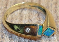 14k Diamond & Opal Gold Ring 3.6 Grams Size
