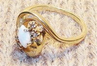 14k Gold Ring Opal & Diamonds Size 5.24  2.5 Grams