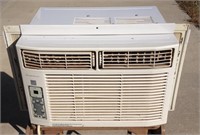 Frigidaire 8,000BTU window air conditioner