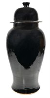 RALPH LAUREN Porcelain Lidded Baluster Vase