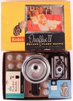 Duaflex IV Deluxe Flash Outfit, in box