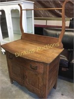 Oak Wash Stand (pick up in Sumter SC)