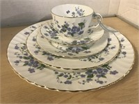 Royal Adderley ‘Forget me not’ 5pc Setting