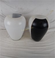Pair Of Black & White Glass Vases Gorgeous Designs
