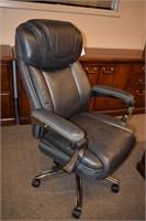 REALSPACE GRAY LEATHER BIG & TALL EXEC. CHAIR
