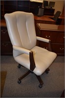 KIMBALL FAUX LEATHER HIGH BACK EXECUTIVE CHAIR