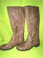 UNLISTED BROWN BOOTS SIZE 9