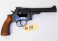 (R) Dan Wesson 15 357 Mag Revolver