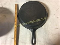 Wagner Ware cast iron skillet