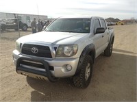 2011 Toyota Tacoma Pickup Truck