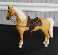 Western Pony "Gambler" Matte Palomino w/Saddle