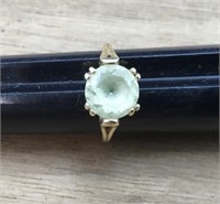 14K Yellow Gold Ring With Clear Yellow Green Stone
