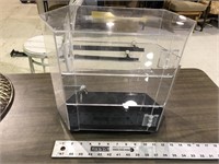 SMALL DISPLAY CASE WITH KEY