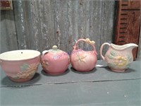 Hull "Sun Glow" pottery pieces