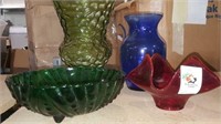 4 piece lot of colored glass