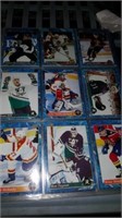 Binder of score 1993 hockey cards