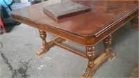 Antique dining table with leaf