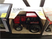 ERTL Case International Tractor w/ Front Wheel