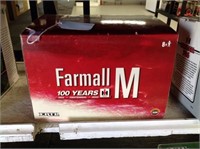 Farmall M IH Tractor