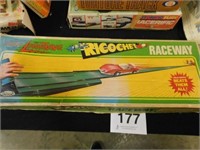 Topper Toys Johnny Lightning Ricochet Raceway