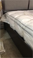 King - Serta Perfect Sleeper Pillow Top Mattress