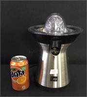 Stainless Steel Electric Juicer - Turns On