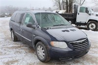 2005 Chrysler Town & Country 2C4GP54L25R347953