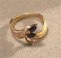 985 Yellow Gold Ring w/Blue & Clear Stones