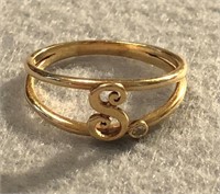 14K Yellow Gold "S" Ring w/1 Tiny Diamond