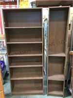 Pair of bookshelves with shelves Local pickup