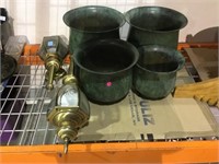 Lot of 4 metal pots and 2 outdoor wall sconces
