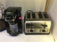 Keurig k cup machine and 4 slot stainless toaster