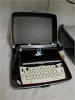 Vintage electric 12 Sears typewriter in case