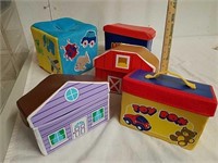 4 vinyl toy houses with toys and fabric Cube toy