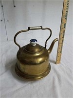 Vintage brass teapot with porcelain knob