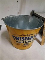 Metal Twisted Tea bucket